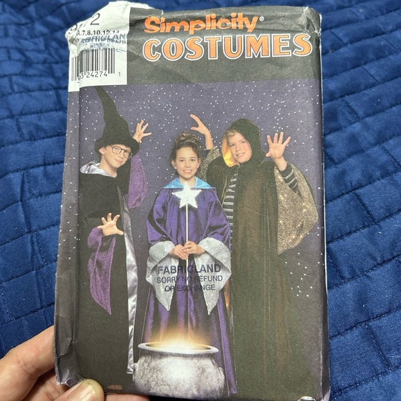 Simplicity 9372 Kids Wizard Costume - Purple, Black, and Gold- fun an easy - Picture 1 of 7